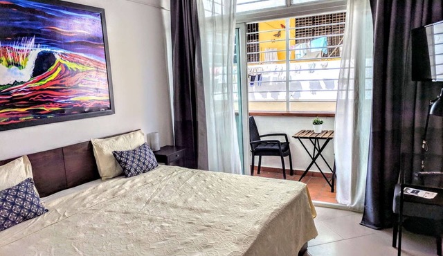 Modern Room+PrivateBath&Entrance+Balcony Col. Zone