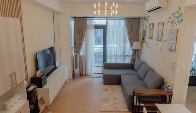 Modern Solace The Florence 1BR