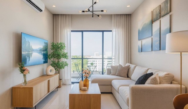 Modern2BR| GYM, Jacuzzi + WIFI| Agora-Yellowkey