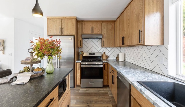 NEW Build-777 Hideaway in Grants Pass