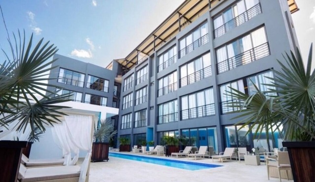 New guest-friendly studio with pool in central Sosua