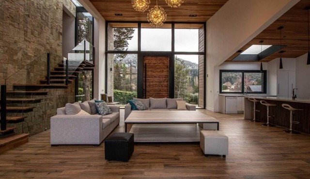 New Modern Home: Golf, Polo, Near Catedral Ski in San Carlos de Bariloche