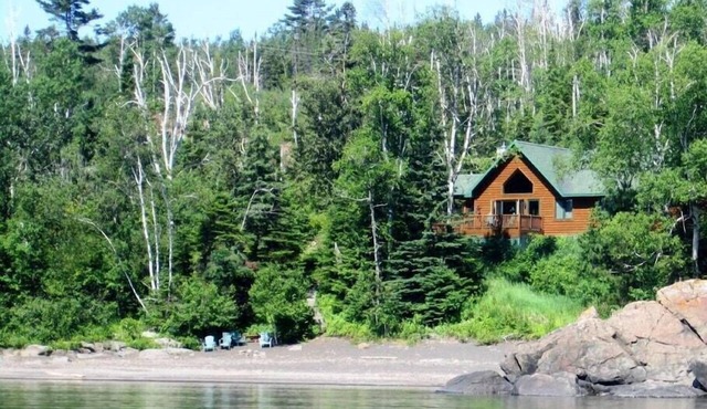 Northwoods Luxury on Private Black Sand Beach in Two Harbors