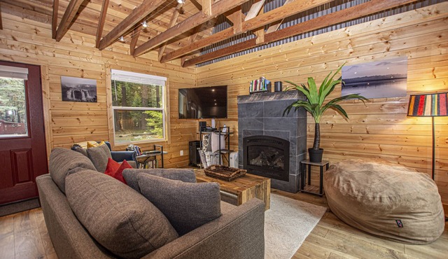 O'Brien's Den by Hauserman Rentals in Tahoma