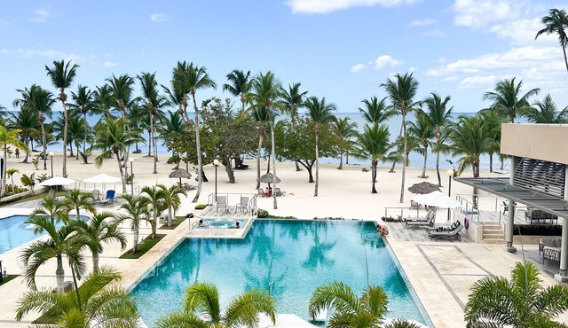 Ocean Front Apt w/Pool, Jacuzzi & Grill - Dom Rep