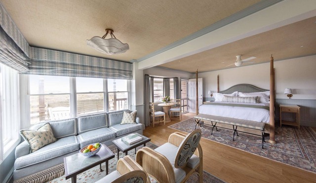 Ocean View King Studio + Restaurants & Pool + Spa in Duck