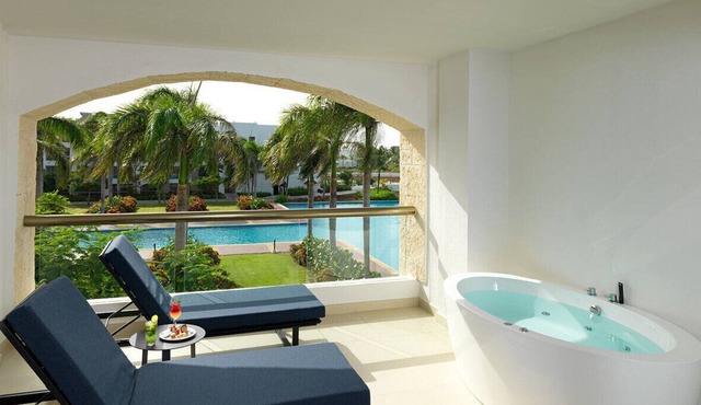 Ocean-View Resort & Casino! All-Inclusive Punta Cana w/13 Pools | 4 Units