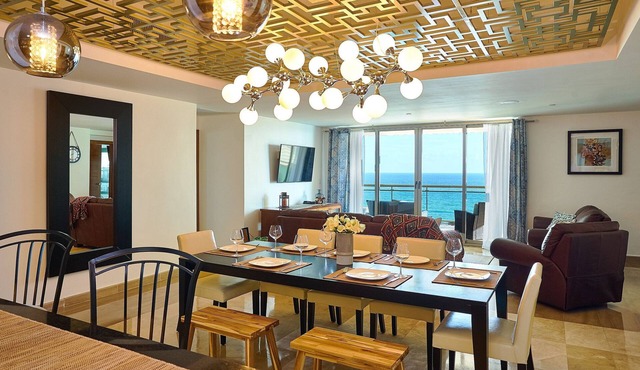 Oceanfront Escape | Malecón Center| Yellowkey