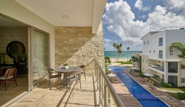Oceanfront Superior Condo with Pool in Punta Cana