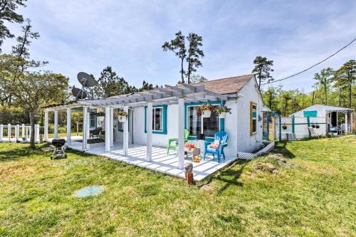 Oceanfront White Stone Cottage w/Private Beach! in White Stone