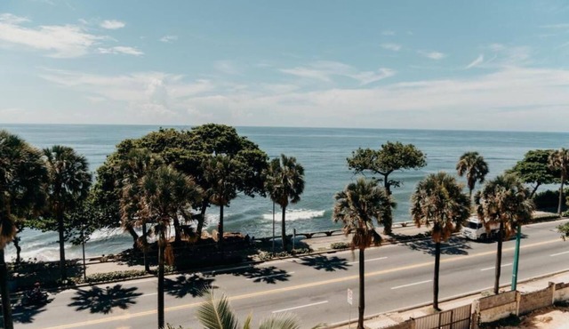 Oceanview 3-bedroom apartment in phenomenal Santo Domingo with WiFi, AC
