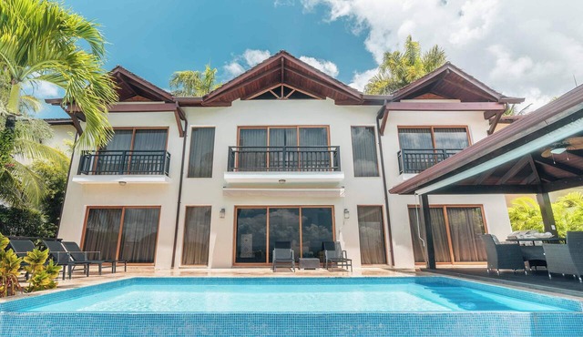 Oceanview Villa with Private Pool in Samana