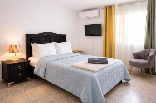 One bedroom,central location Wifi&Ac
