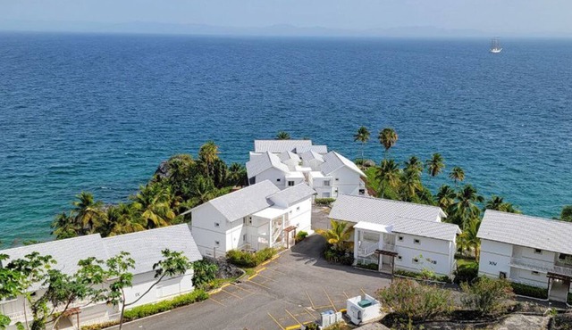 Peaceful Ocean View 2BR Condo w/Private Beach