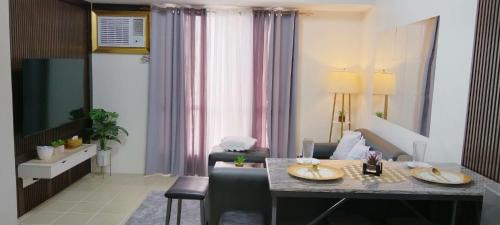 Pioneer Woodlands Tower 5