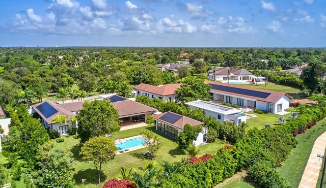 Please Inquire Before Booking – Luxury Villa