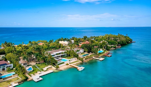Please Inquire Before Booking – Luxury Villa