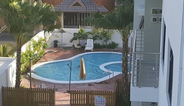 Pool, wifi, private apart for family and friends