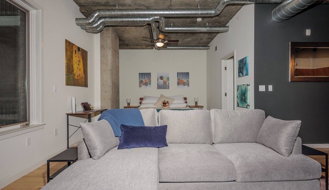 Premium Boulder Stay:Relax & Explore. Loft w Secure Access, Wifi, All Amenities in Boulder