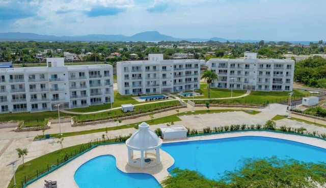 Prime Apartment with Fast Internet & Washer in SOV