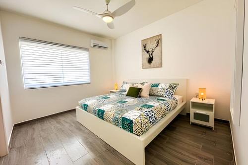 Private condominium with pool, near the beach