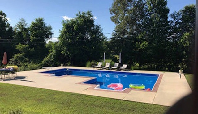 Private Pool House in Florence, AL in Florence