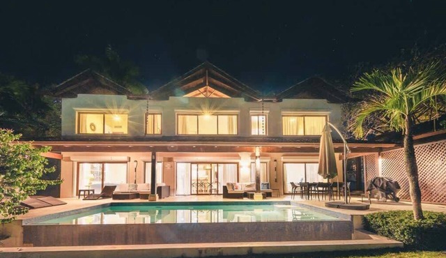 Puerto Bahia Villa: Pool, BBQ & Amazing views!
