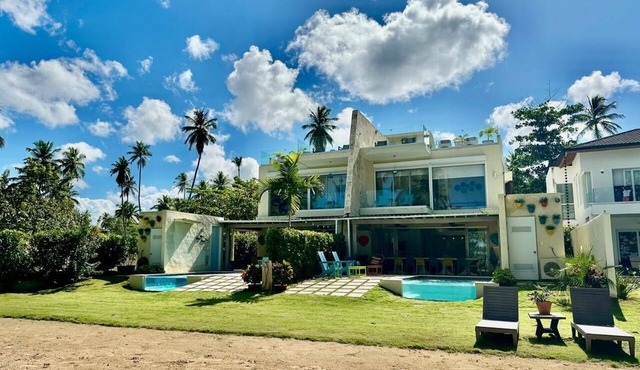 Relaxing Beachfront Villa in Portillo Las Terrenas w/optional 6 or 3 bedrooms