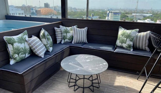 RL603 · *Elegant Downtown Penthouse with Private Jacuzzi