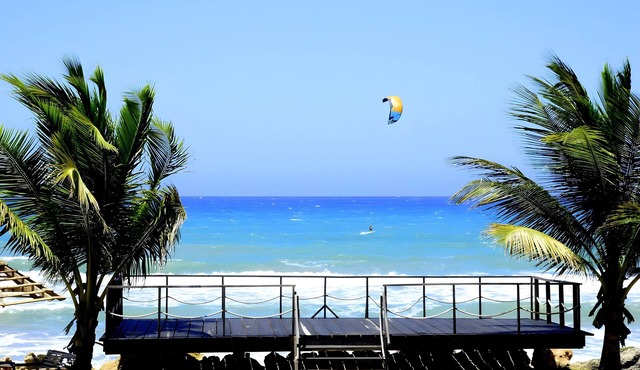 Room in Guest Room - Oceanfront Suite With Kitchenette Stunning Views & Secluded Luxury
