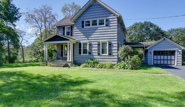 Rustic Bainbridge Retreat w/Spacious Yard! in Bainbridge