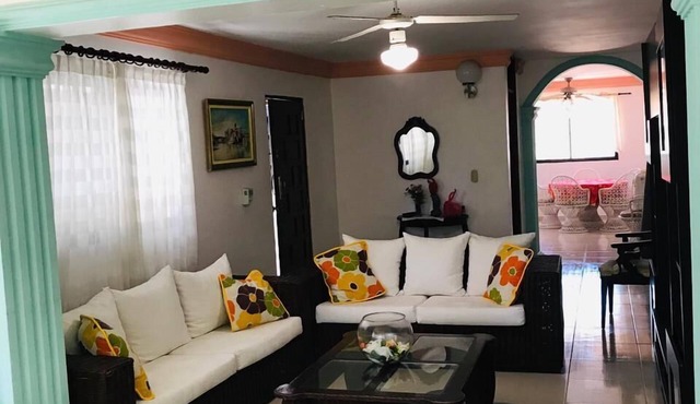 Sanitized Large Caribbean Sea beach entire apt 3 Bedrooms, free wifi & netflix