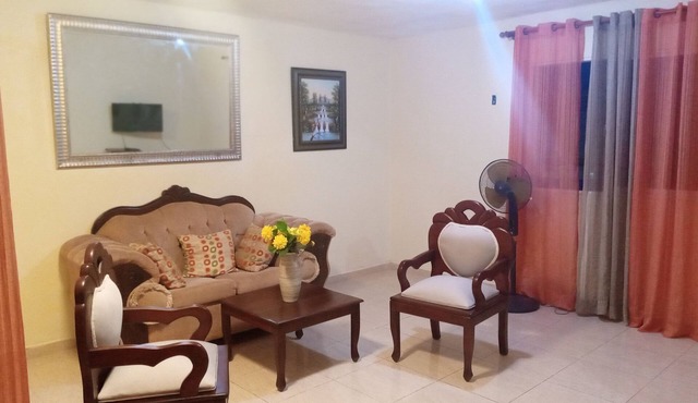 Santo Domingo apartment east Moises urbanization, 40 minutes BOCA CHICA BEACH.