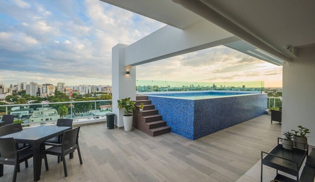 Santo Domingo Luxury Downtown Pool Apartment
