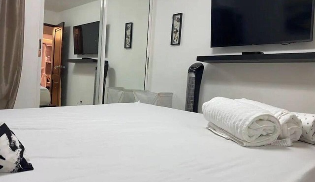 ,self check-in,beautiful, céntric, first floor.