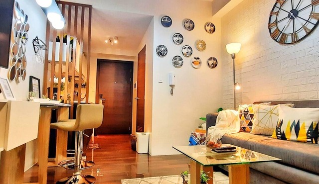 Sleeps 2 with Netflix and Free Wi-Fi