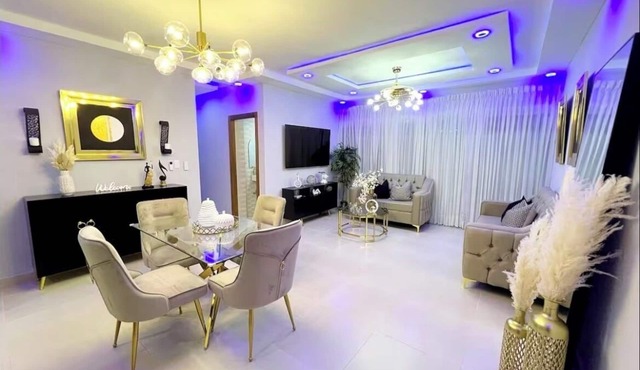 Spacious 3-bedroom Apt. w/Pool, Gym, private patio and BBQ in Santiago