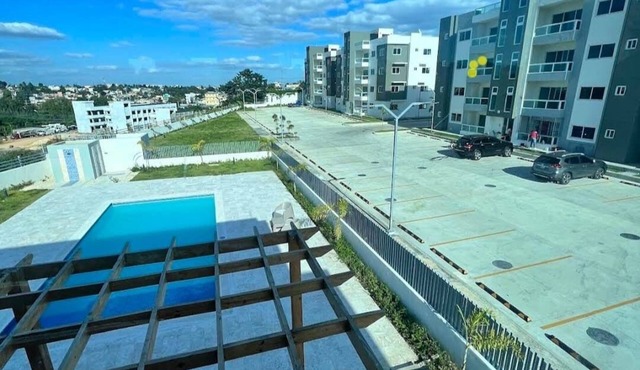 Spacious 3-bedroom apartment in pleasant Santo Domingo with AC and quiet space