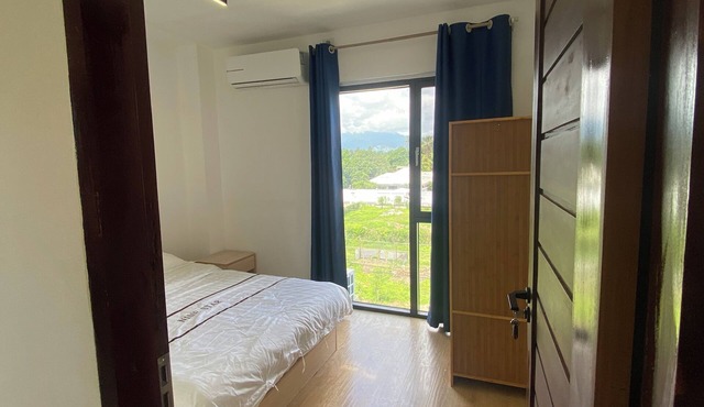 Spacious 3-bedroomapartment in peaceful Dumaguete City with AC