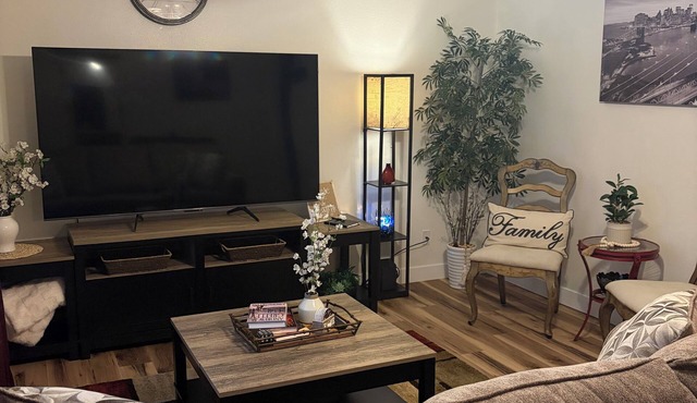 Spacious 3-bedroom house in peaceful Spokane with AC in Spokane