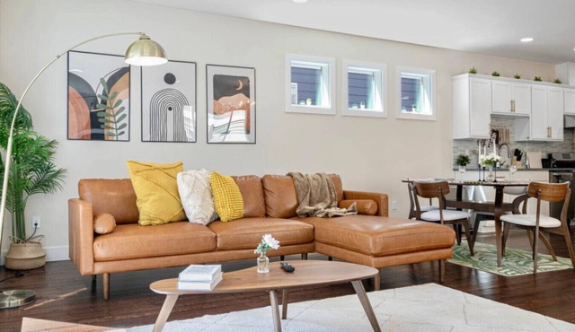 Spacious 5B 3.5B House Near Airport & Dinning in Seattle