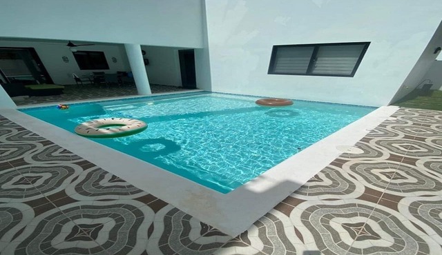 Spacious Apartment/Private Pool/Smart TV