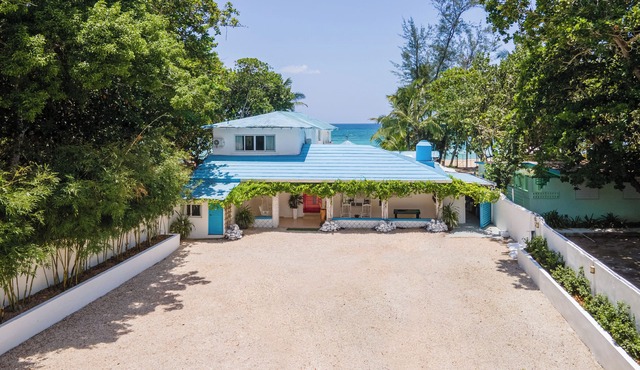 Spectacular Beach front villa, 5 bedrooms. a piece of paradise