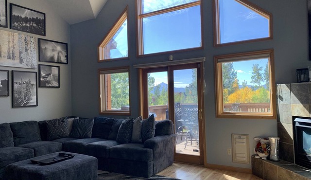 Spectacular Mountain House w/breath taking views! in Silverthorne