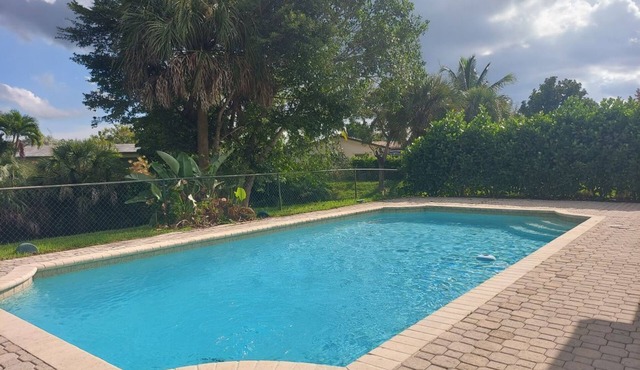 Springs Hideaway in Coral Springs