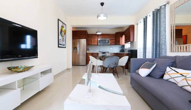 STUNNING 2-BR 2-BATH APT W/AC GARAGE & ROOF TOP in San Cristobal
