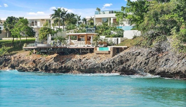 Stunning 5 BR Beach House With Infinity Pool, Personal Butler, Chef and Helipad