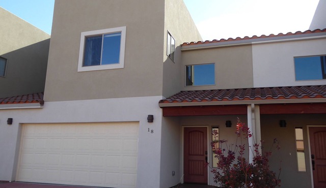 Super Affordable & Spacious 3 BR Townhouse w/3 en-suite baths in Moab