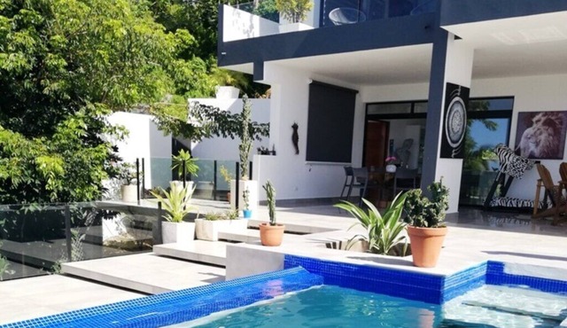 SUPERBE VILLA CALIFORNIENNE VUE MER