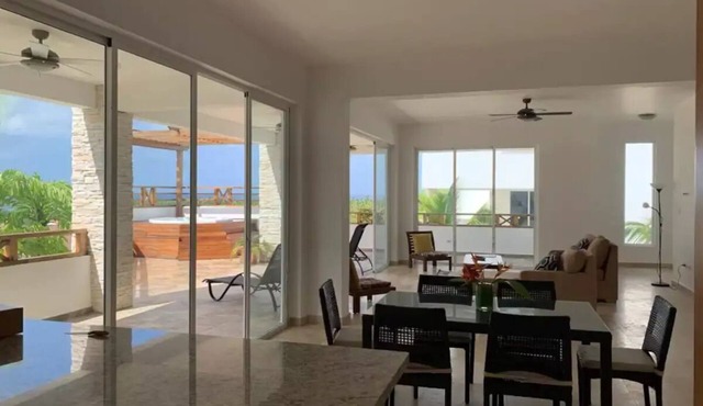 Superior Apartment/Colina al Mar Stunning Ocean & Mountain views on Coson Hills